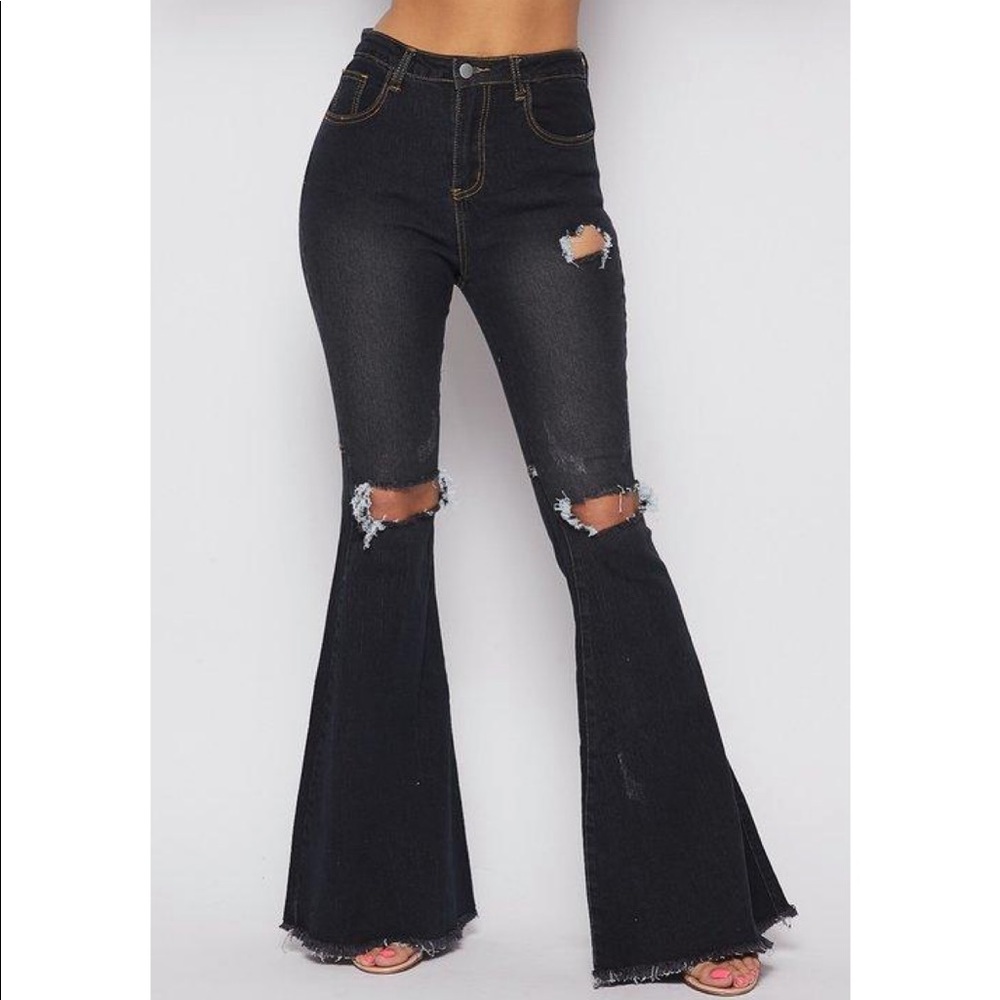 Women’s black distressed bell bottoms NWOT